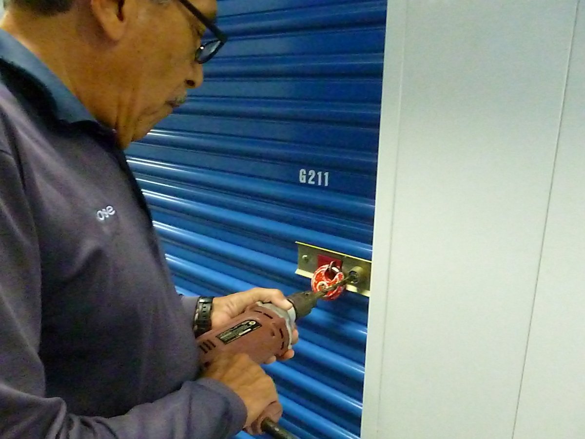 9 x 5 storage unit in Escondido, CA