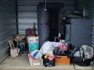 10 x 10 unit in Richmond
