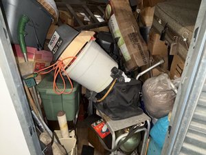 7 x 10 storage unit in Ventura, CA
