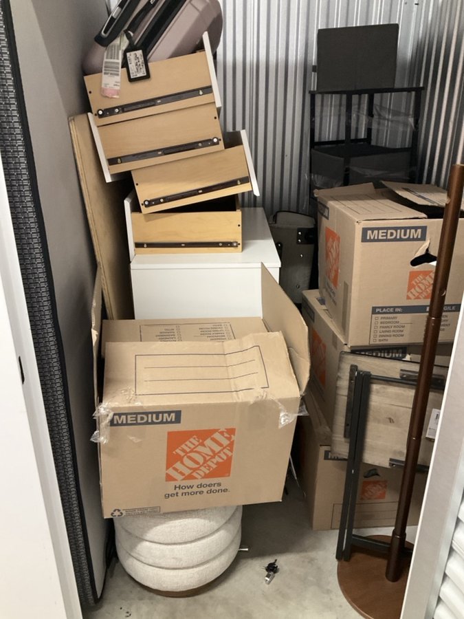 5 x 5 storage unit in Irvine, CA