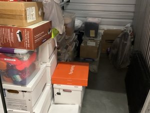 5 x 10 storage unit in Irvine, CA