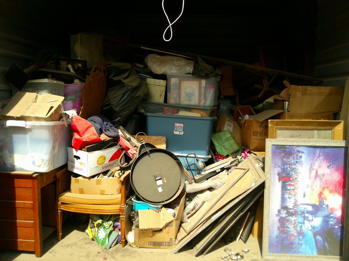 10 x 10 storage unit in Glendale, AZ
