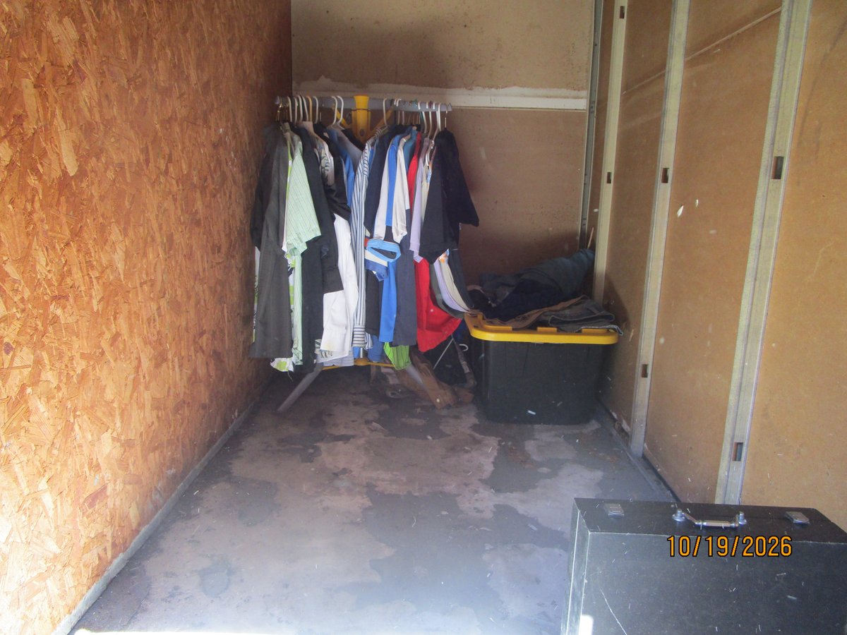 5 x 10 storage unit in Jacksonville, FL