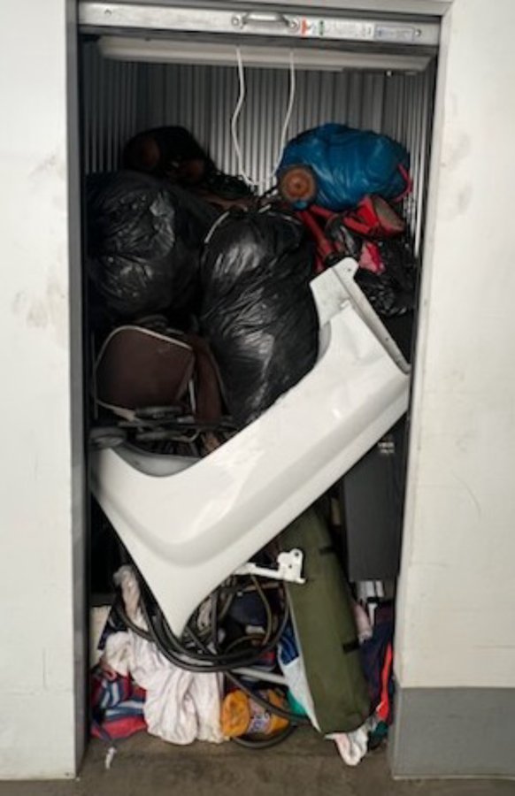 5 x 5 storage unit in South Gate, CA