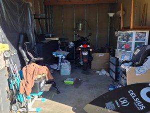 10 x 20 storage unit in Riverside, CA
