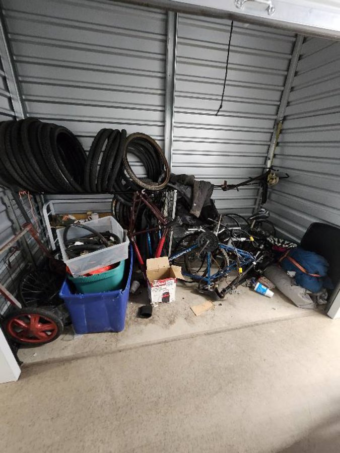 10 x 5 storage unit in Englewood, CO