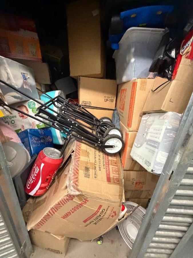 10 x 10 storage unit in Las Vegas, NV