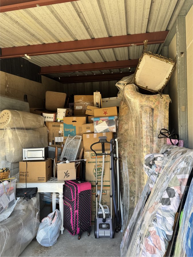 10 x 20 storage unit in Houston, TX
