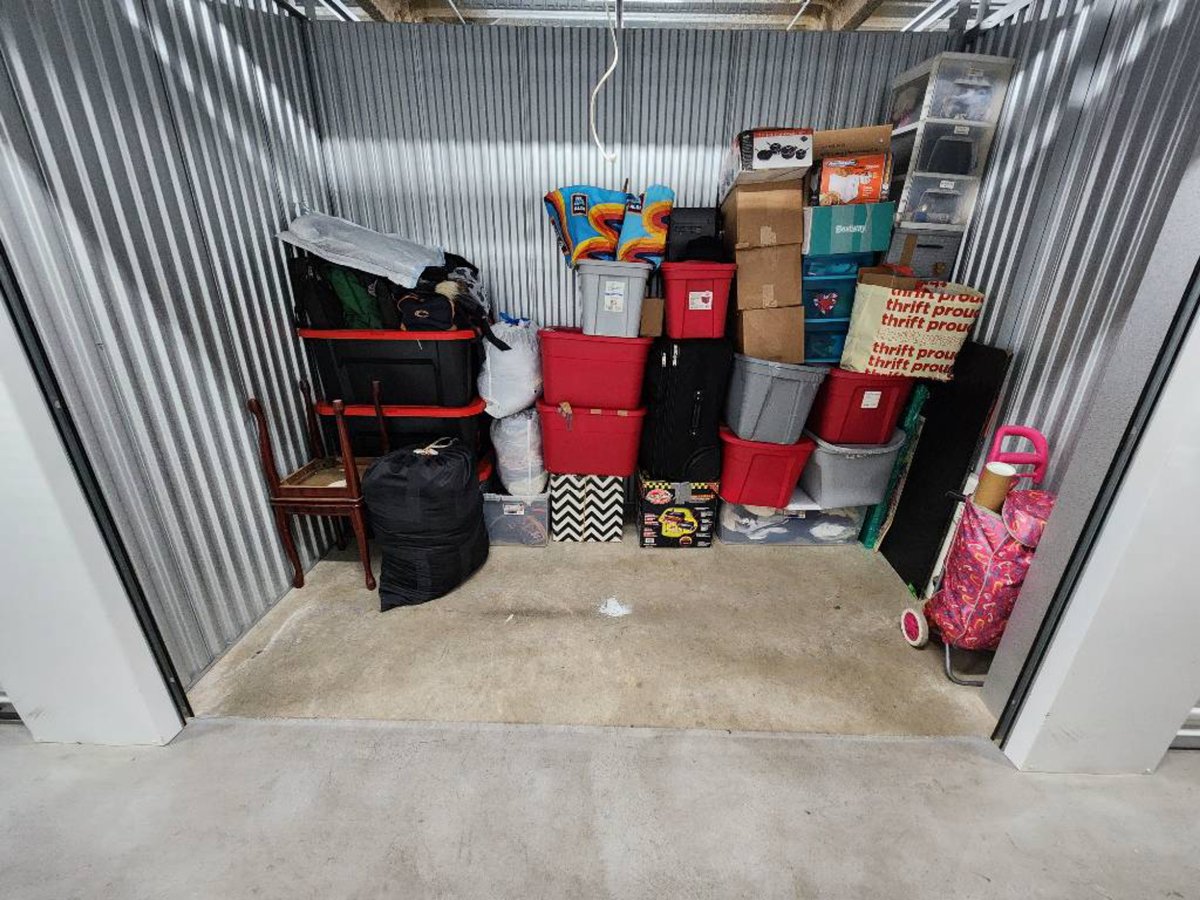 10 x 5 storage unit in Chicago, IL