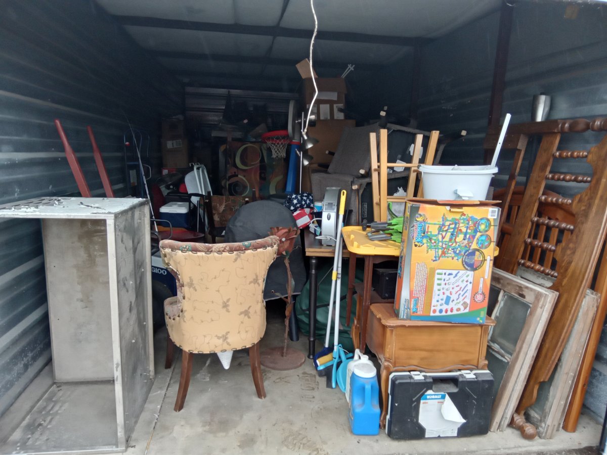 10 x 25 storage unit in Des Moines, IA