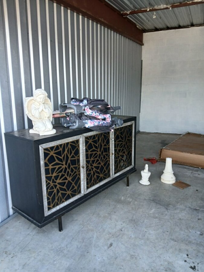10 x 20 storage unit in Dallas, TX