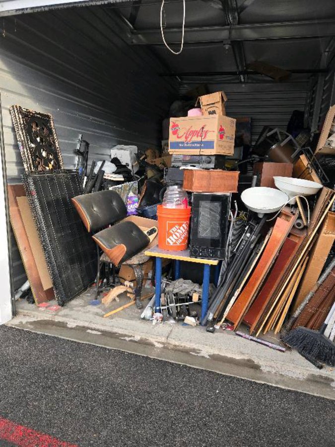 10 x 20 storage unit in Las Vegas, NV