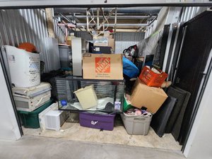 10 x 10 unit in Chicago