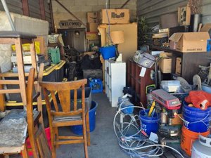 10 x 20 storage unit in Lodi, CA