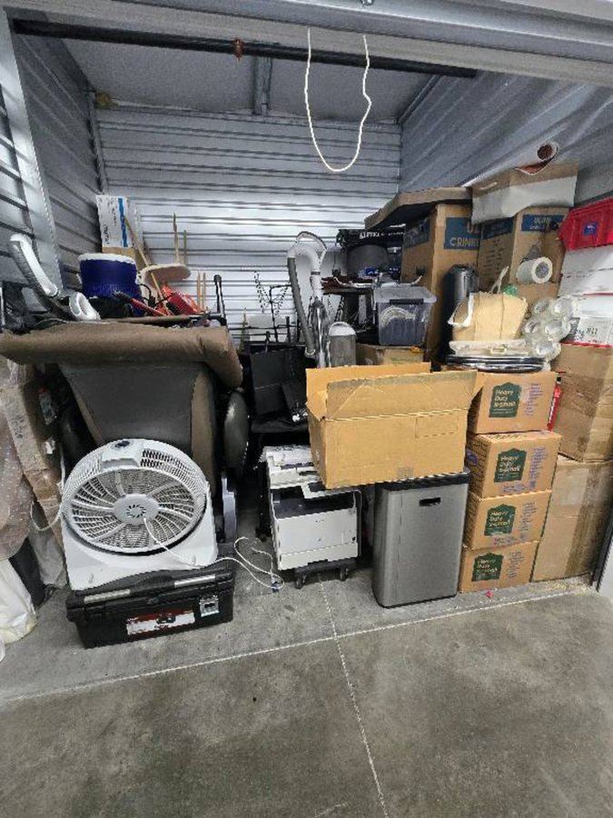 10 x 10 storage unit in Las Vegas, NV