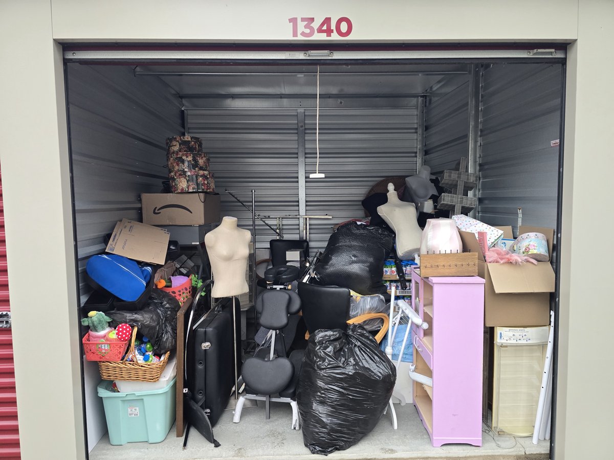 10 x 10 storage unit in Rochester, MN