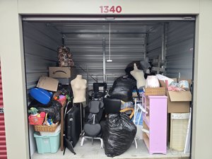 10 x 10 storage unit in Rochester, MN