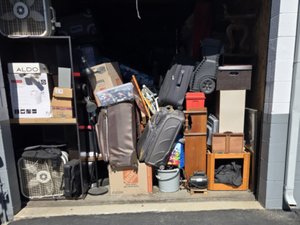 10 x 20 unit in Glendale