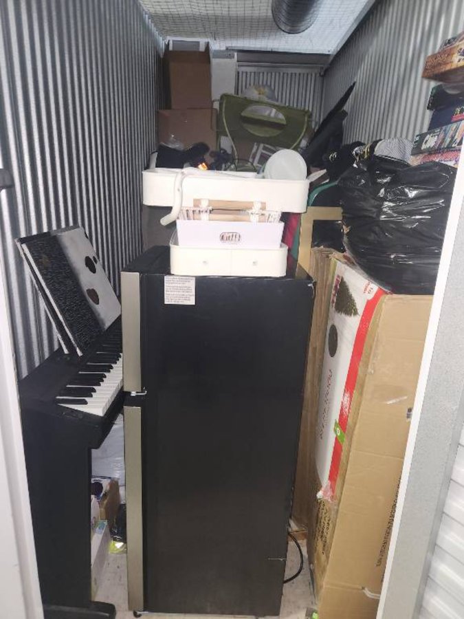 5 x 10 storage unit in Chicago, IL