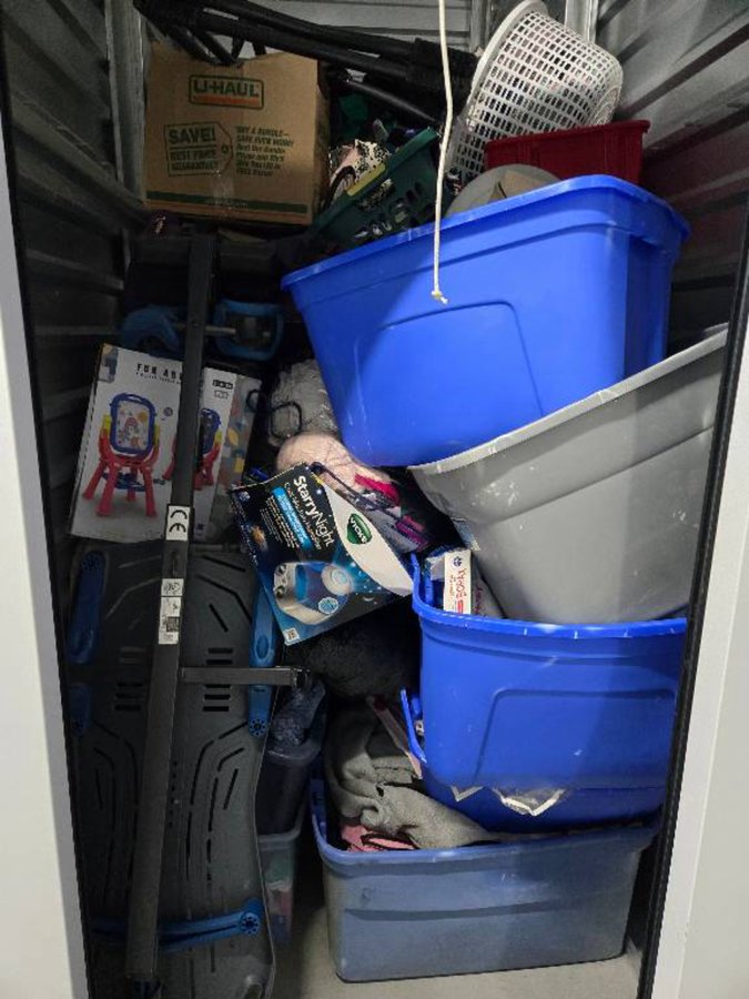 5 x 10 storage unit in Henderson, NV