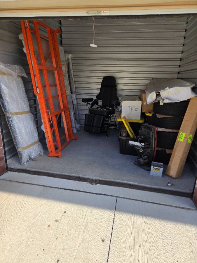 10 x 10 storage unit in Colorado Springs, CO
