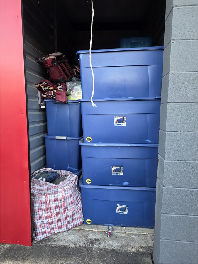 5 x 10 storage unit in Upper Marlboro, MD