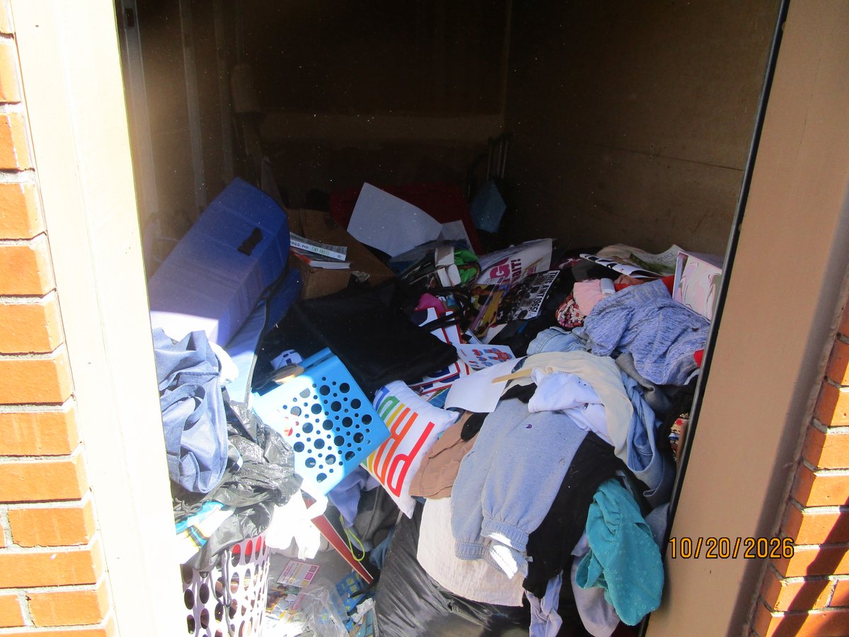 5 x 10 storage unit in Jacksonville, FL
