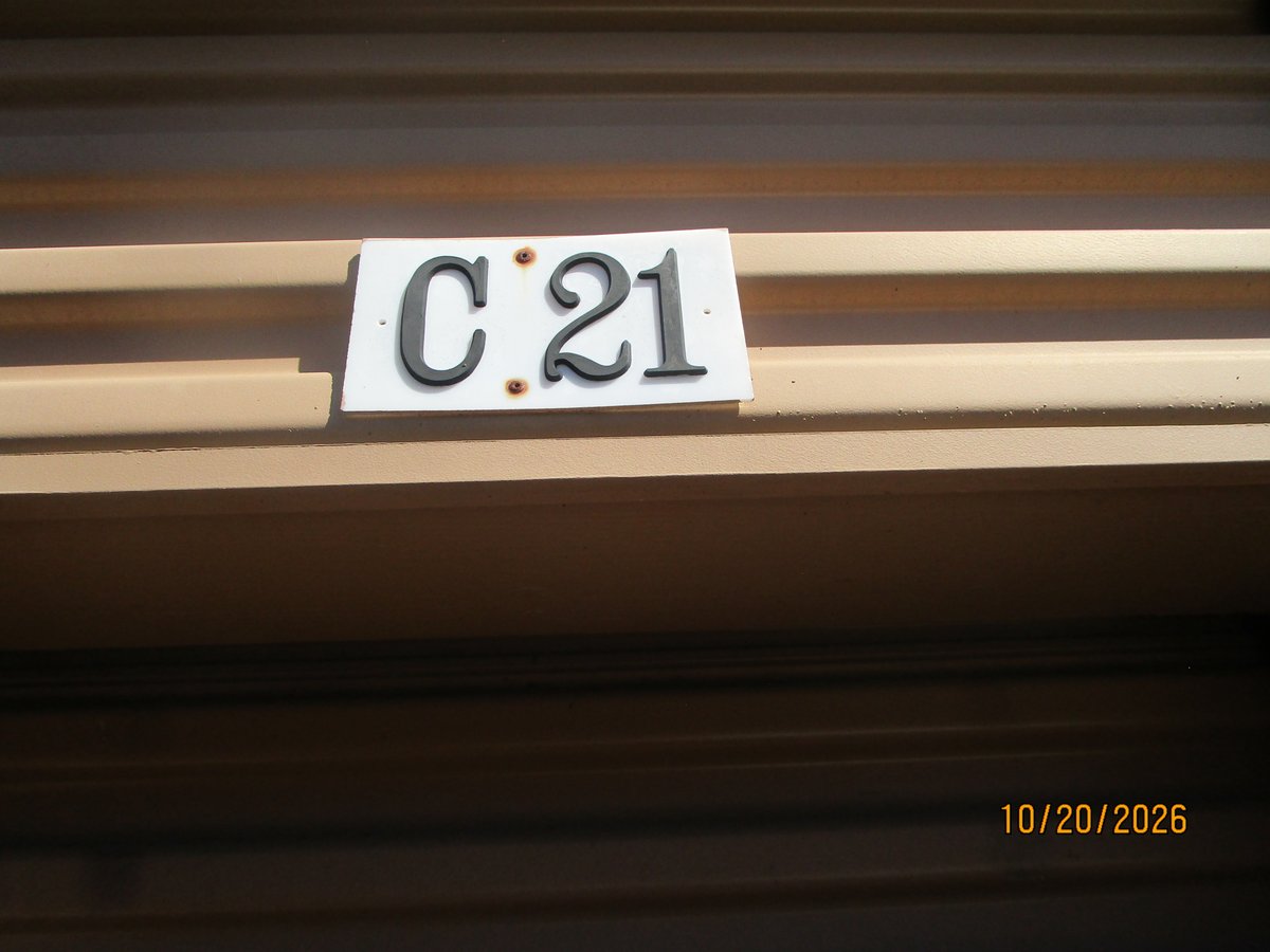 5 x 10 storage unit in Jacksonville, FL