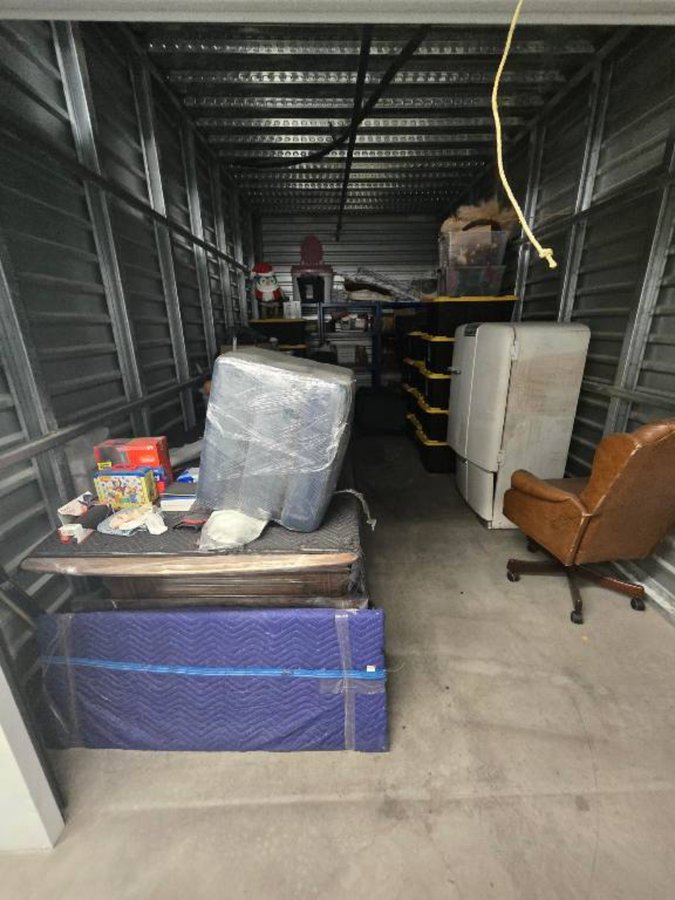 10 x 20 storage unit in North Las Vegas, NV