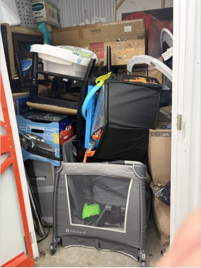 4 x 9 storage unit in Gresham, OR