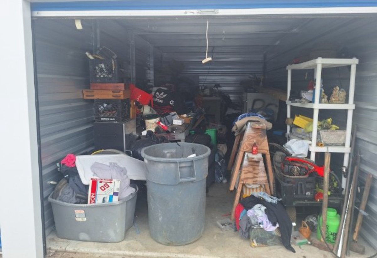 10 x 20 storage unit in Indianapolis, IN