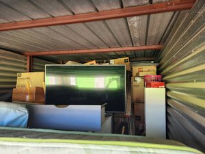 10 x 15 unit in Moreno Valley