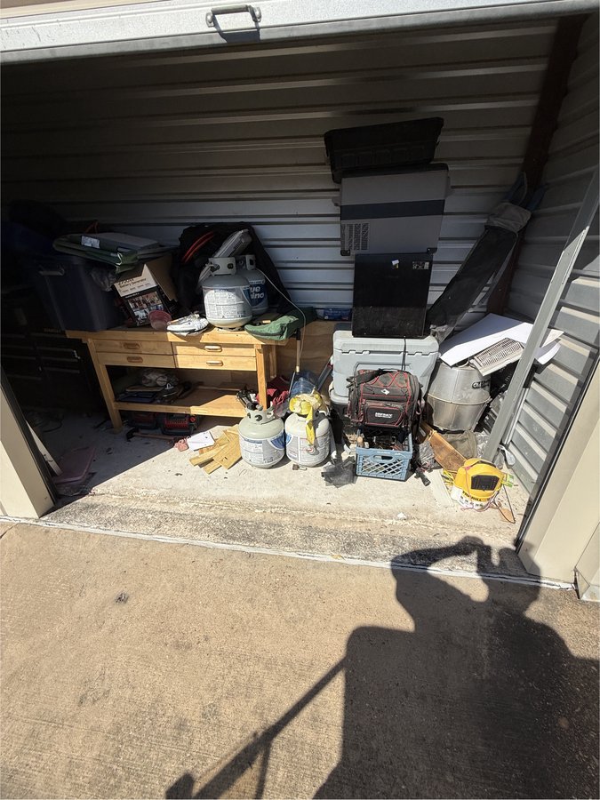 5 x 15 storage unit in Tomball, TX
