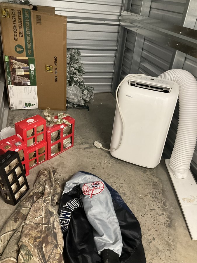 5 x 10 storage unit in Tigard, OR