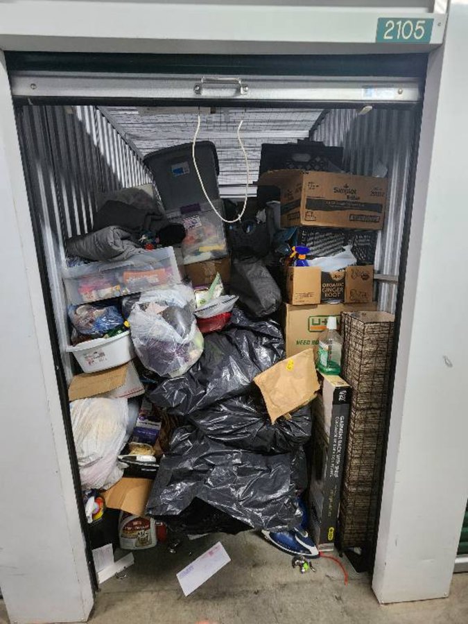 5 x 10 storage unit in Torrance, CA