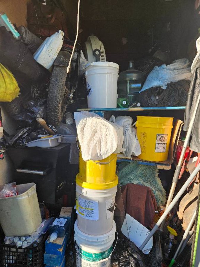 5 x 10 storage unit in Sacramento, CA