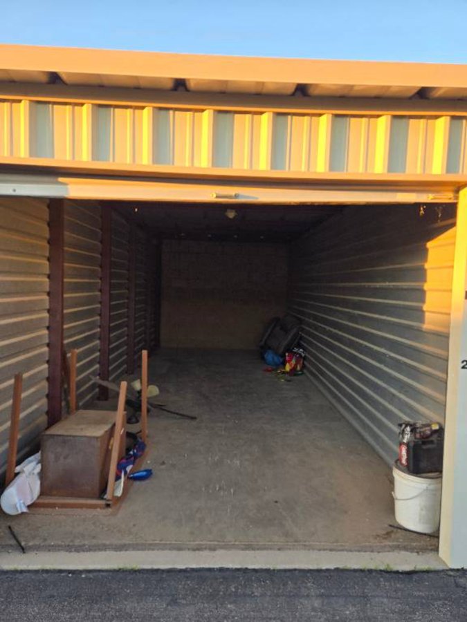 10 x 25 storage unit in Chandler, AZ
