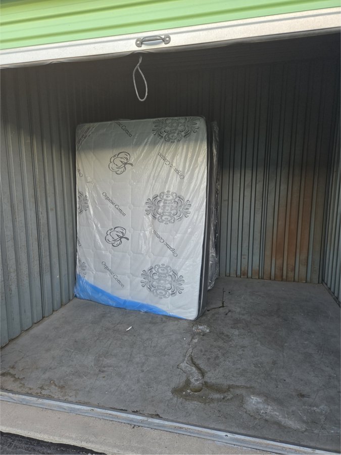 10 x 10 storage unit in Tempe, AZ