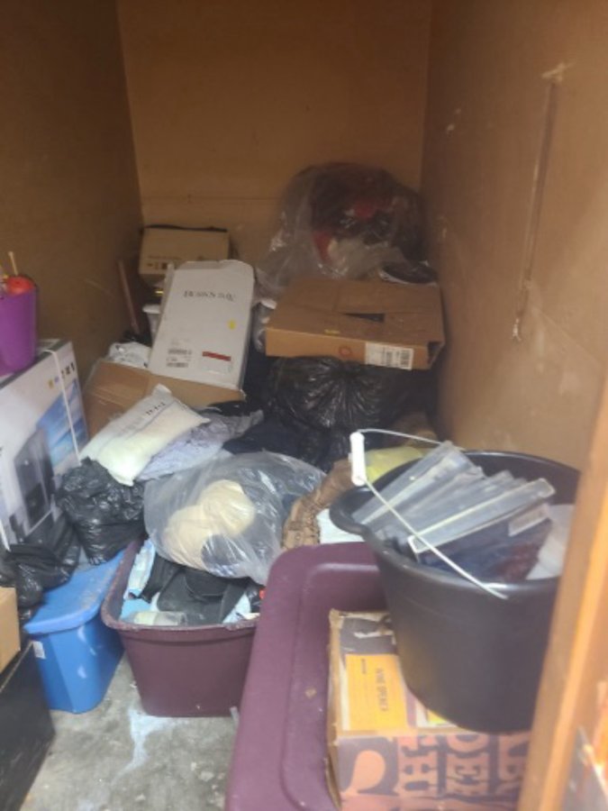 5 x 10 storage unit in Anniston, AL