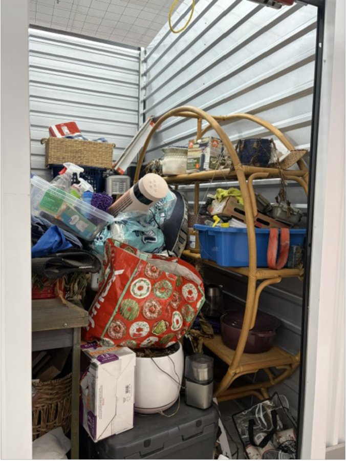 5 x 10 storage unit in The Dalles, OR