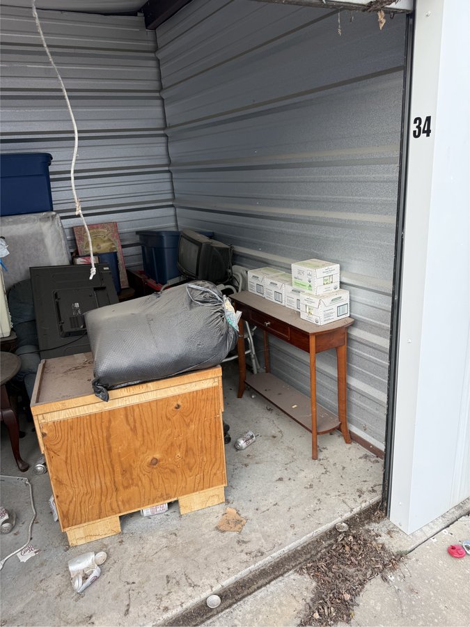 10 x 10 storage unit in Webb City, MO