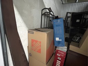 5 x 10 unit in Baltimore