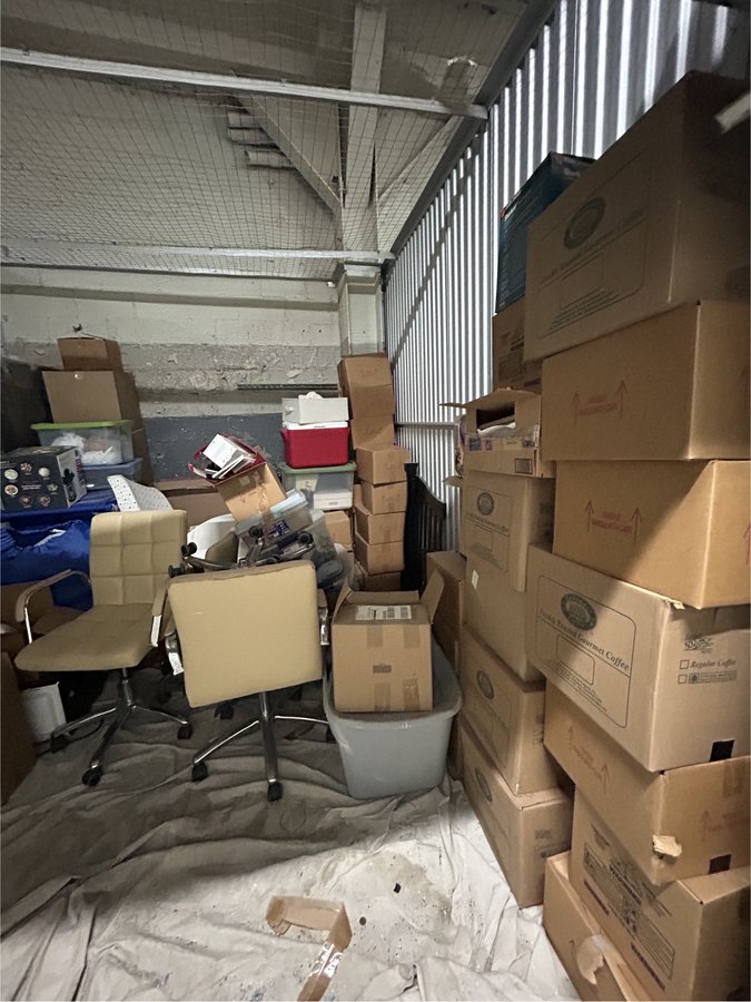 10 x 13 storage unit in Baltimore, MD