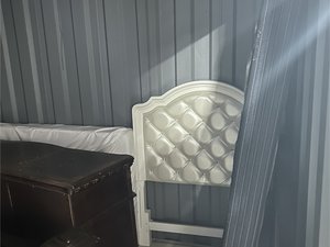 10 x 10 unit in Gaithersburg
