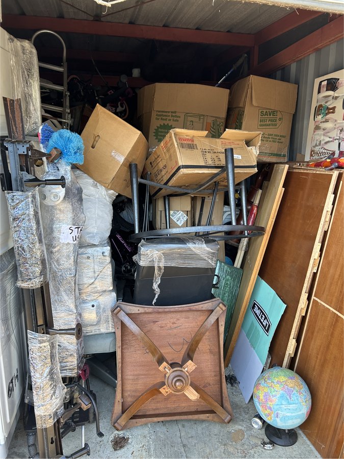 10 x 15 storage unit in Gaithersburg, MD