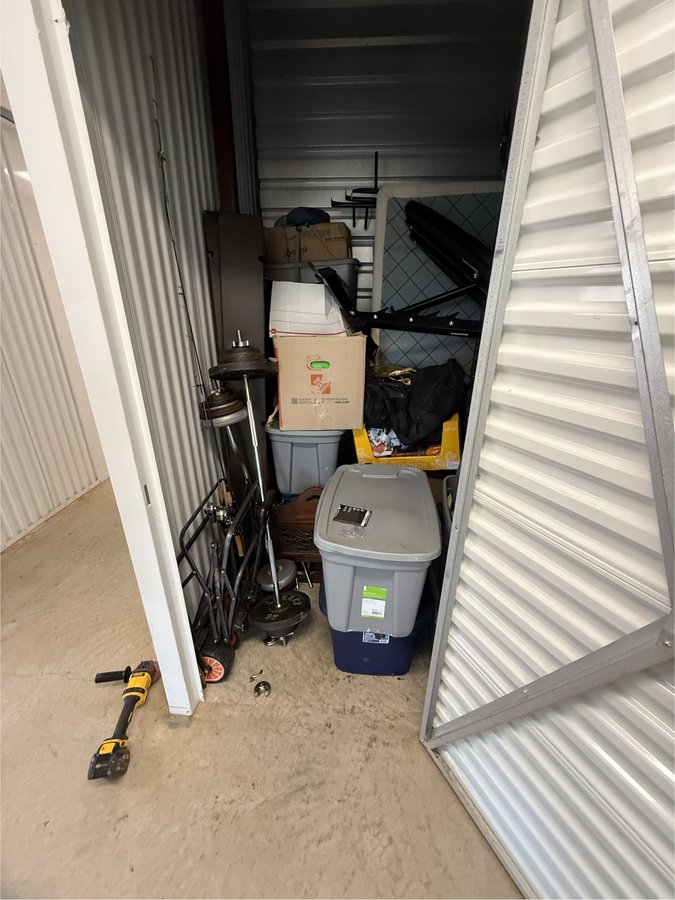 5 x 10 storage unit in Austin, TX