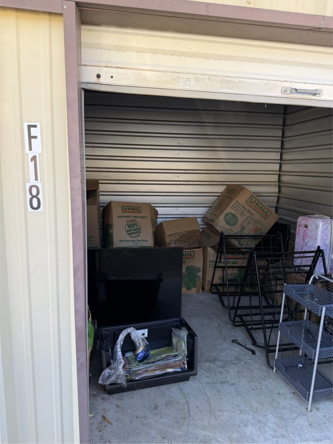 10 x 10 storage unit in Monroe, LA