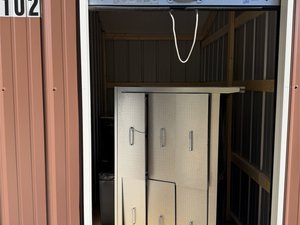5 x 10 unit in Monroe