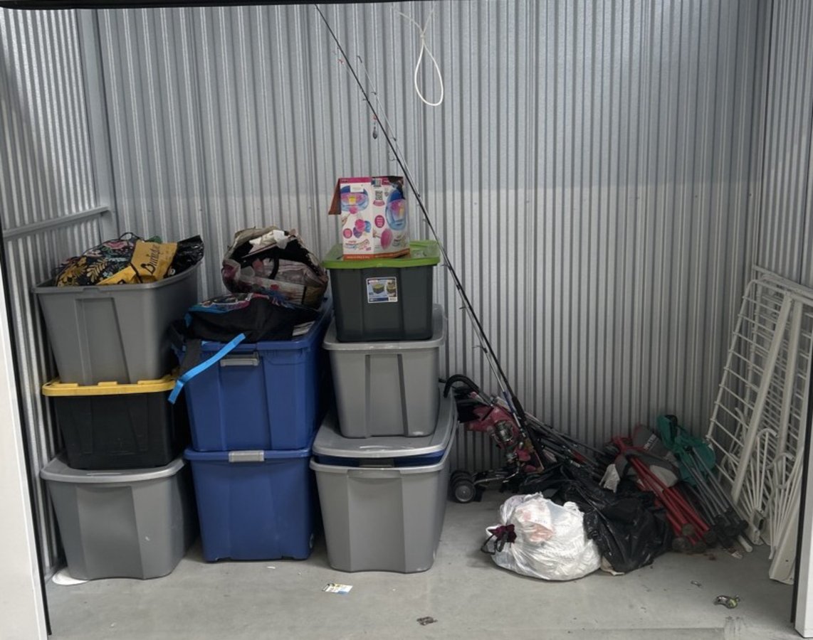 10 x 5 storage unit in Windsor Mill, MD