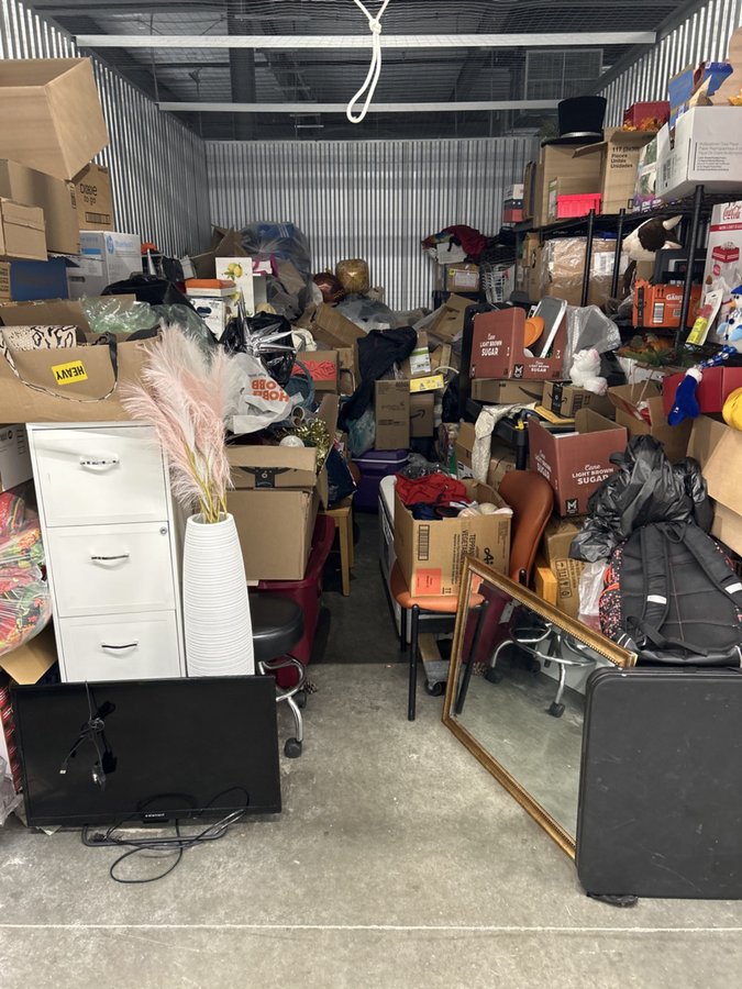 10 x 20 storage unit in Windsor Mill, MD